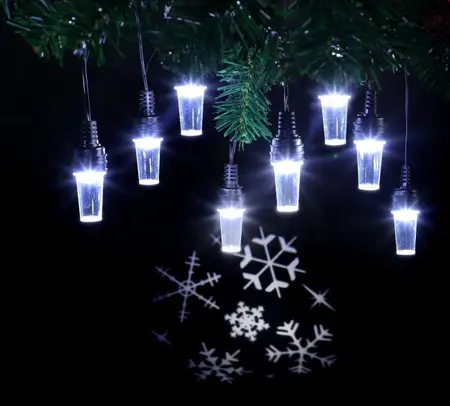 8 WHITE SNOWFLAKE PATTERN PROJECTOR STRING LIGHTS