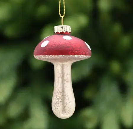 8cm deep red glass mushroom with silver glitter