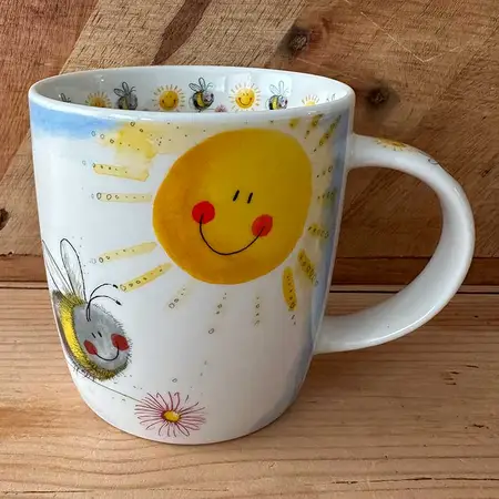 M105 Bee Happy Mug